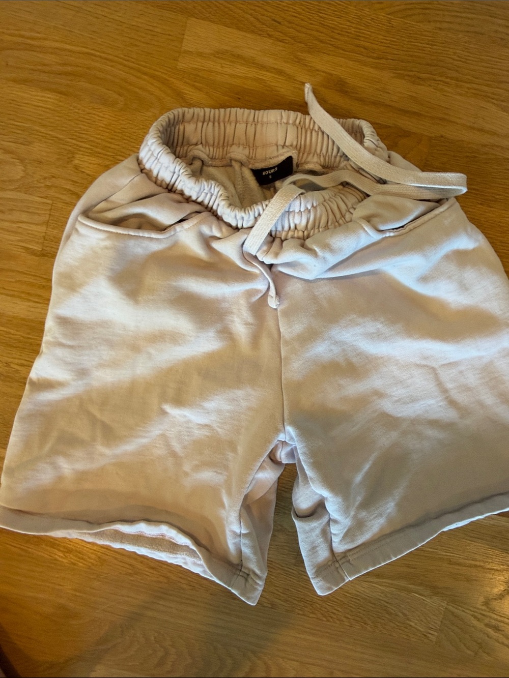 h:ours Blush Ribbed Waistband Lounge Shorts very light pink. Men’s small. Heavy